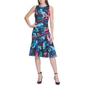 NWOT DONNA KARAN Spiral Blocked Floral Flare Dress Size 2